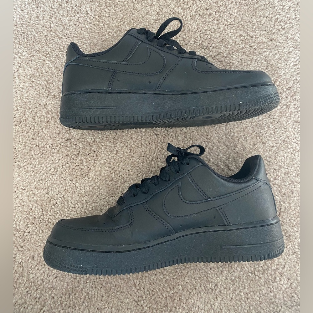 Nike Women’s Air Force 1 - Size 7.5